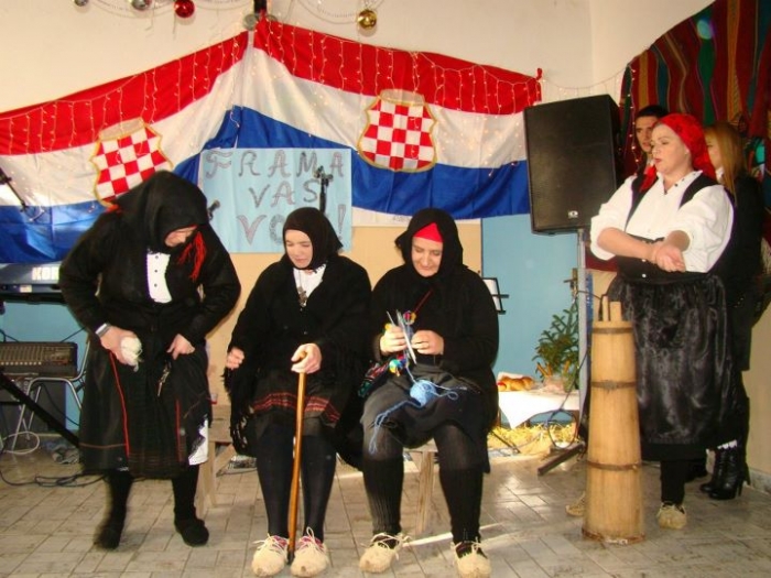 Bozicno okupljanje - FRAMA 2011_6