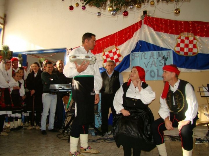 Bozicno okupljanje - FRAMA 2011_2