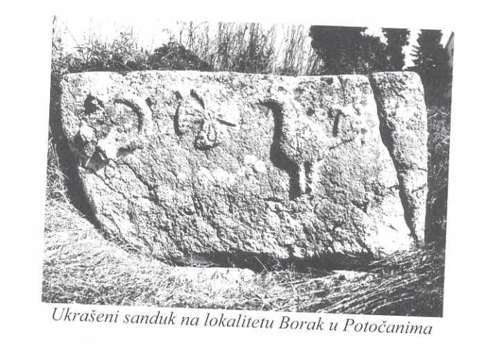 Naše znamenitosti - stećak u obliku sanduka u Borku_1