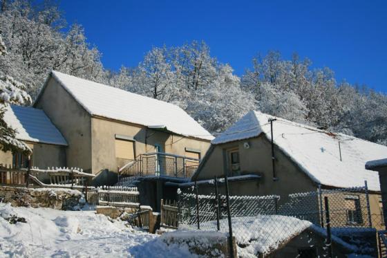 selo pod snijegom